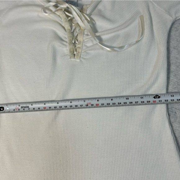 Guess Jeans Authentic Lace Up neck with long sleeve . Off white size Small - Picture 9 of 12